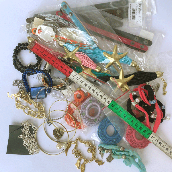 Lotto braccialetti/orecchini