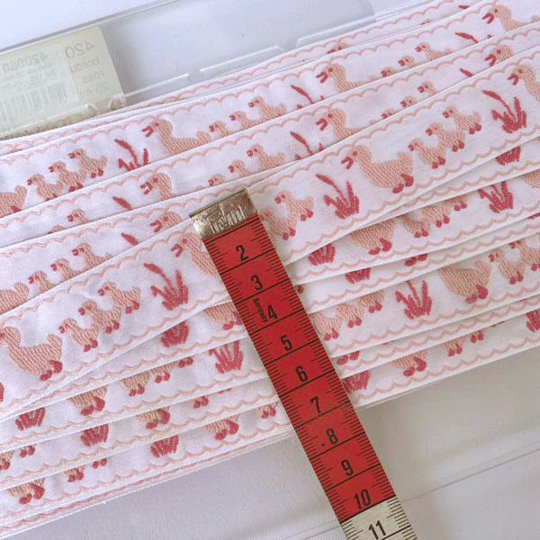Nastro jacquard occhette