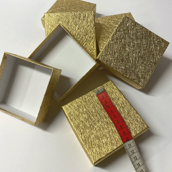 Scatole in cartone oro